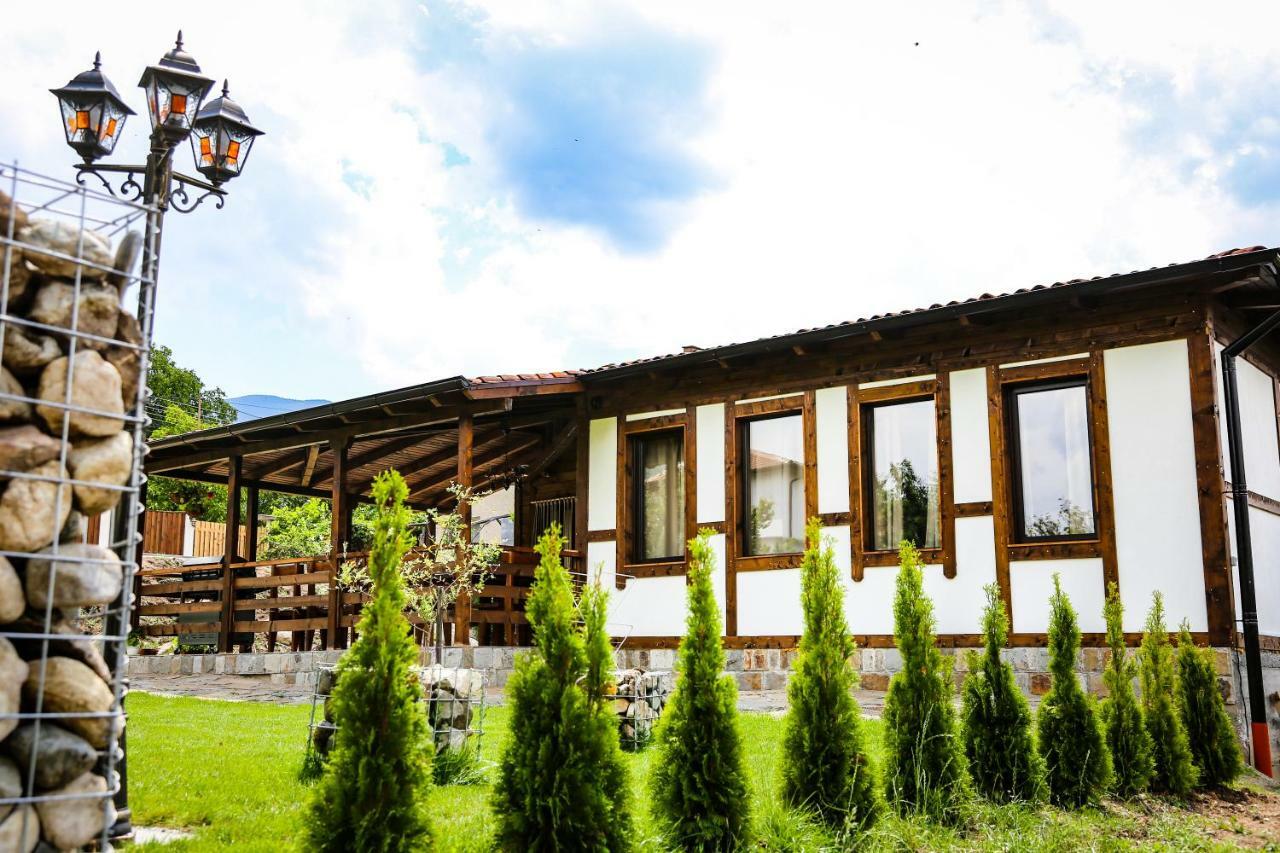 Villa Kashtata Resilovo Bagian luar foto