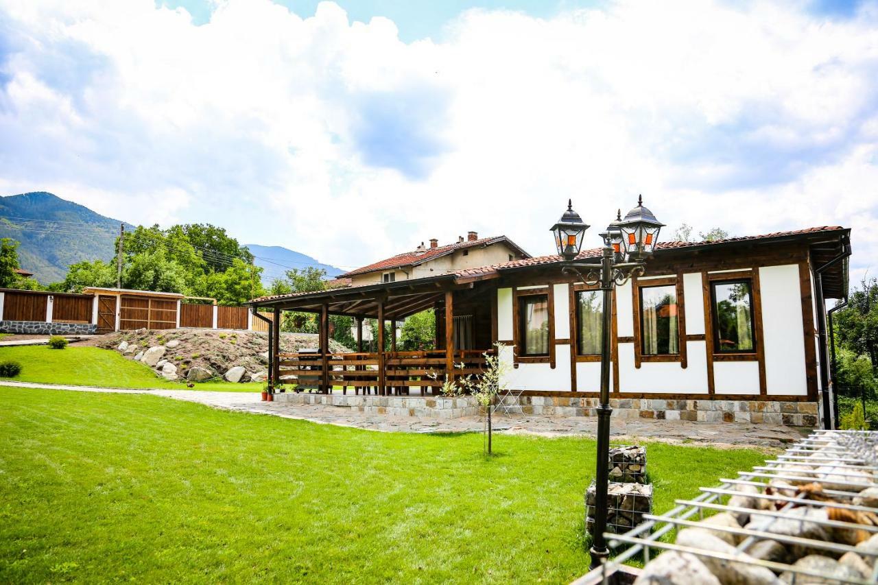 Villa Kashtata Resilovo Bagian luar foto