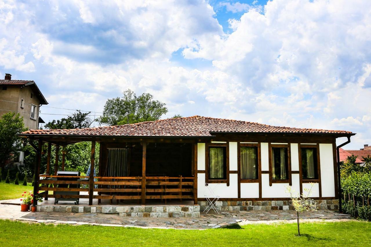 Villa Kashtata Resilovo Bagian luar foto